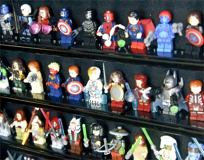 70 Mini Figures / Miniatures / Figurines Display Case Cabinet